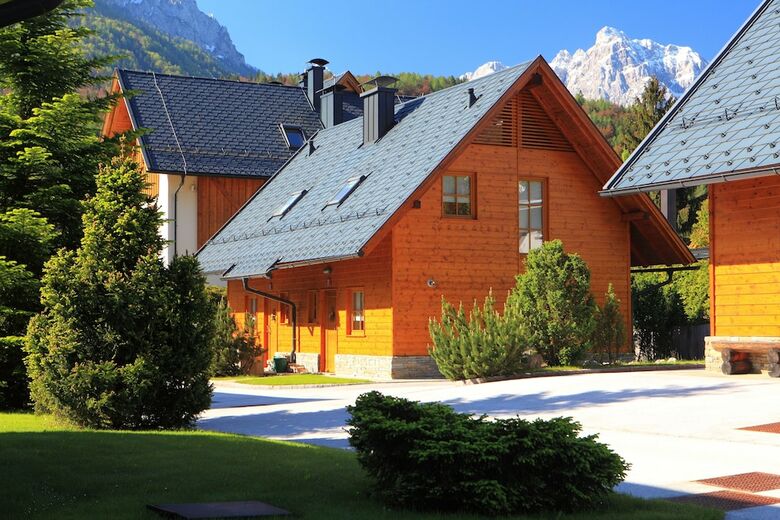 Kronau Chalet Resort