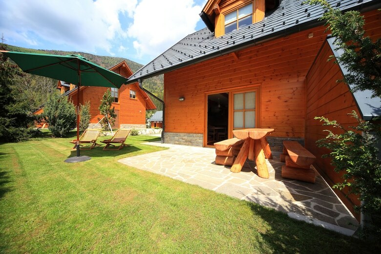 Kronau Chalet Resort