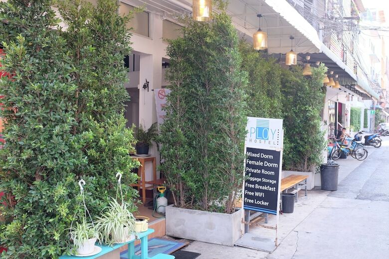 Hostal Ploy Hostel