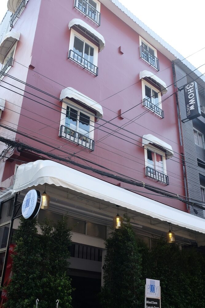 Hostal Ploy Hostel