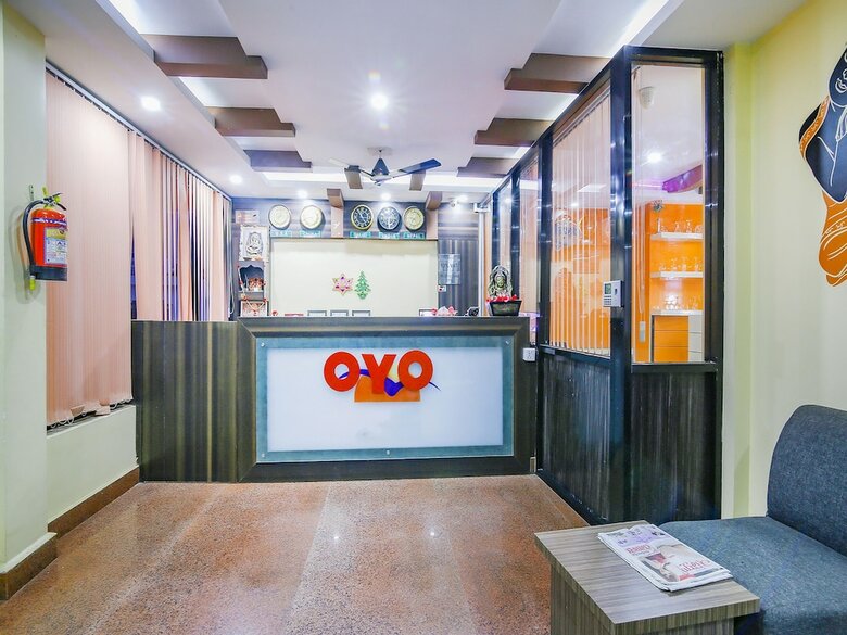Oyo 312 Hotel Aakash International