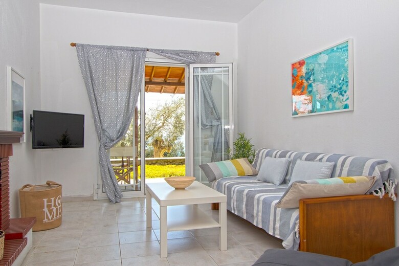 Apartamentos Eva-gior Shared Pool Messonaittes