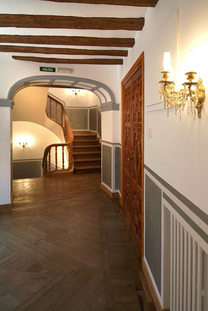 Apartamentos Palacete Maga�a Casa Mal�n Rural