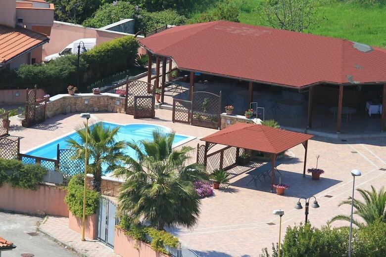 Hotel Il Cavallino Rosso