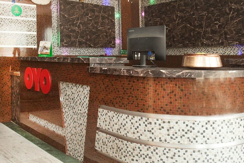 Oyo 343 Pop Life Hotel