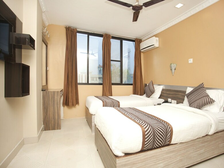 Oyo 343 Pop Life Hotel