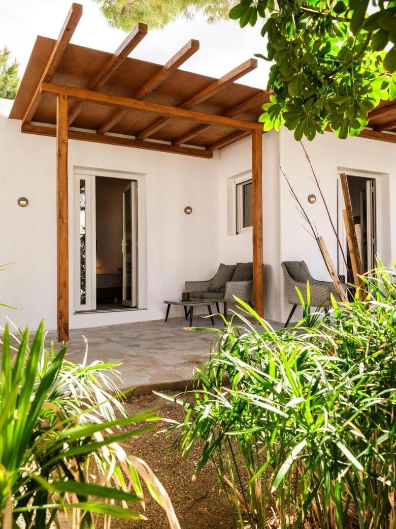 Secret Garden Apartments