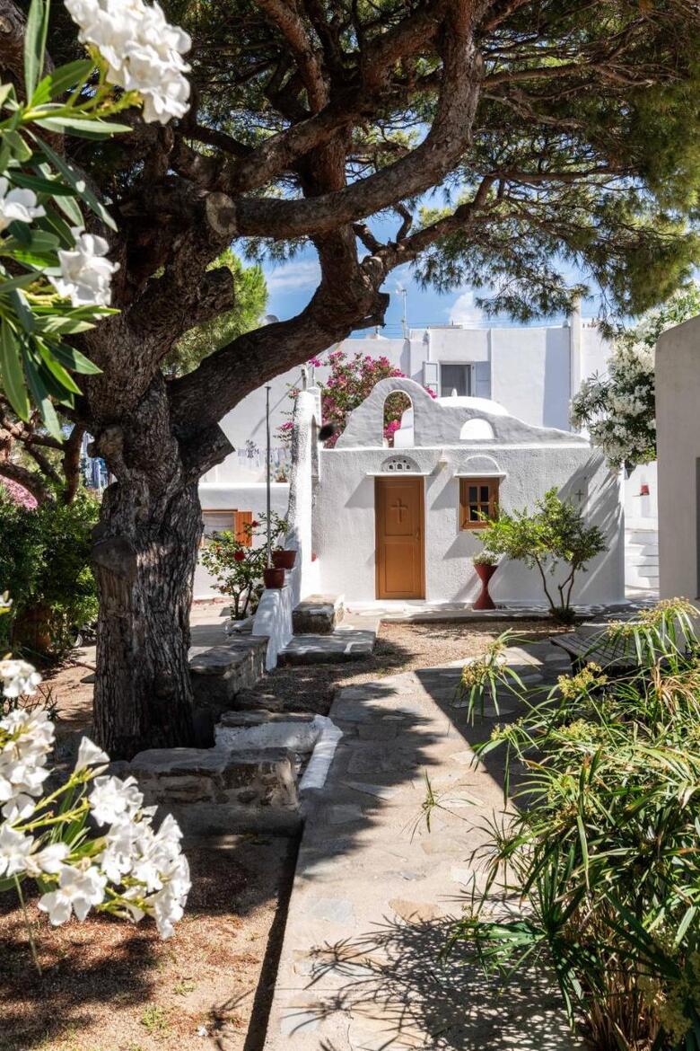 Secret Garden Apartments