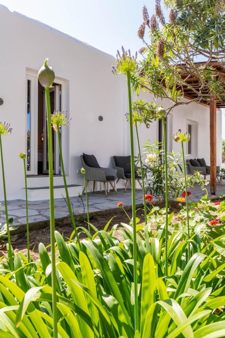 Secret Garden Apartments