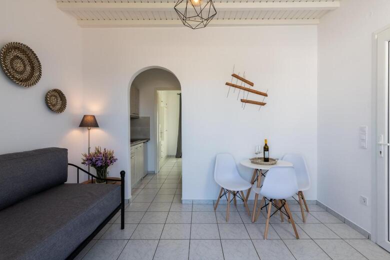 Secret Garden Apartments