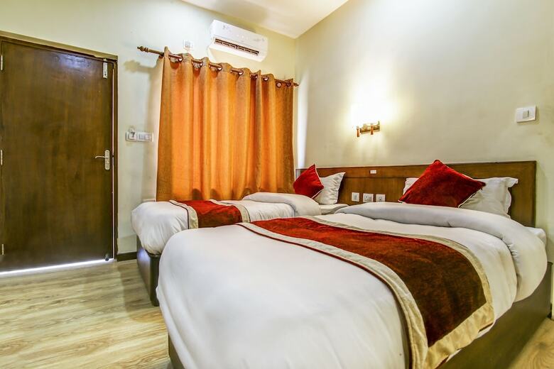 Hotel Oyo 350 Amrapali Cottage