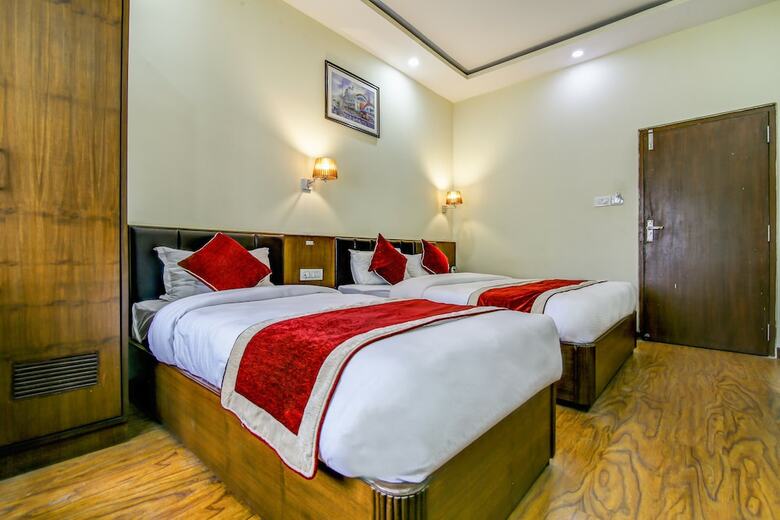 Hotel Oyo 350 Amrapali Cottage