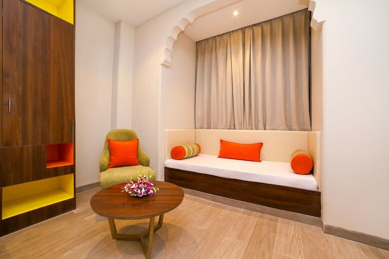 Hotel Zone Palace By The Park