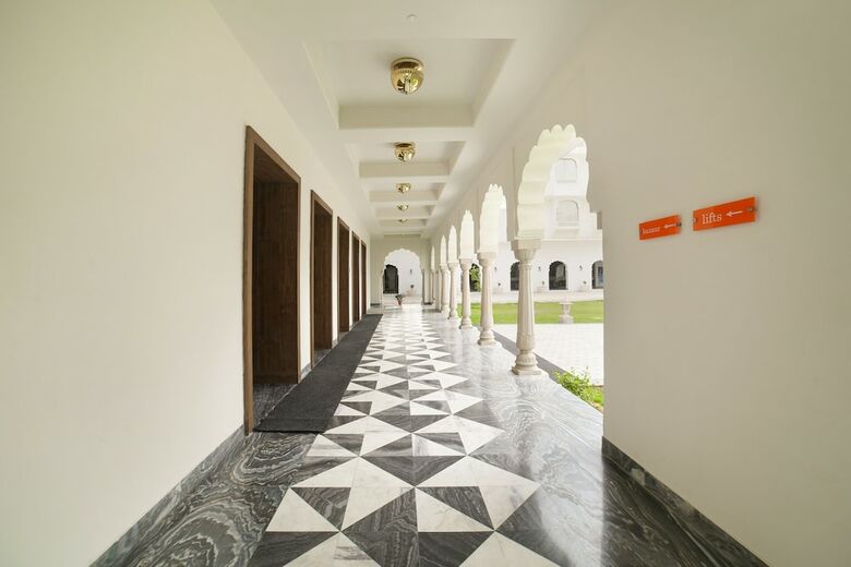 Hotel Zone Palace By The Park