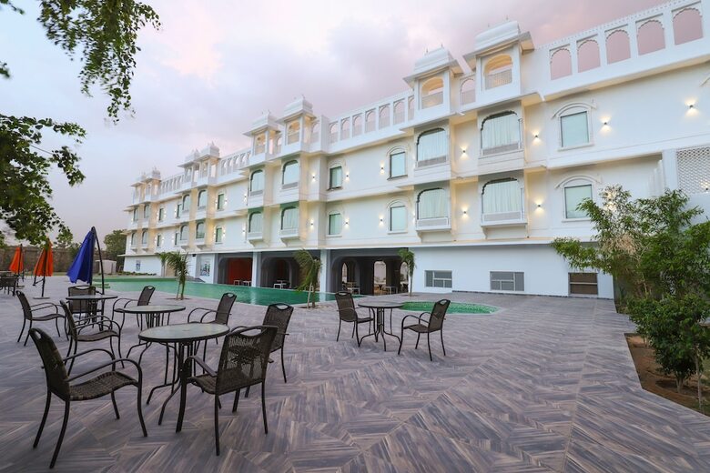 Hotel Zone Palace By The Park