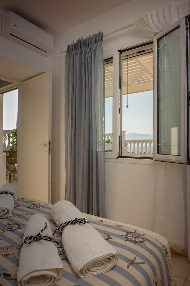 Apartamentos Rodanthi Hospitality