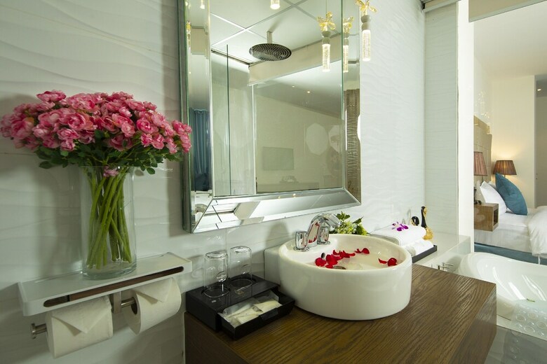 Blue Diamond Luxury Hotel