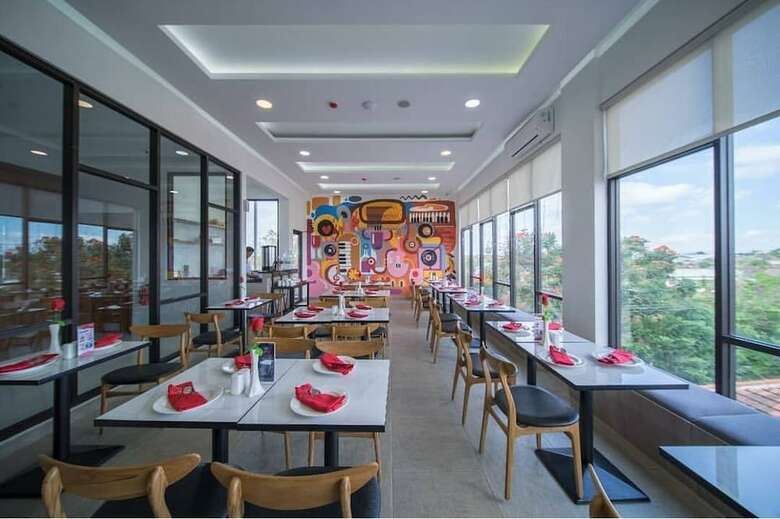Front One Hotel Tulungagung