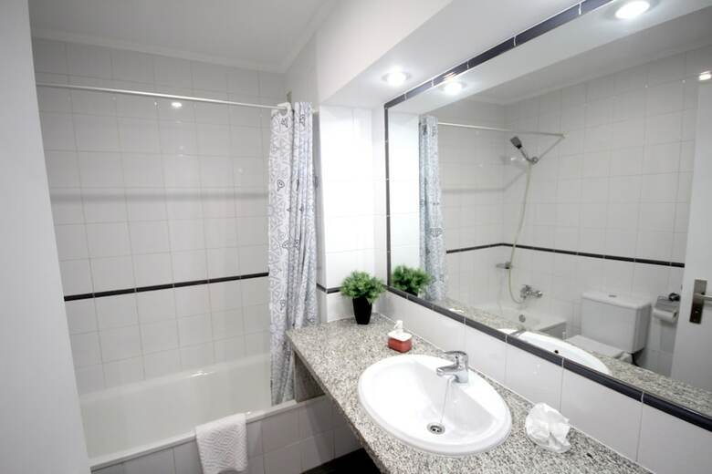 Apartamentos T1 Varandas Da Rocha By Amcf