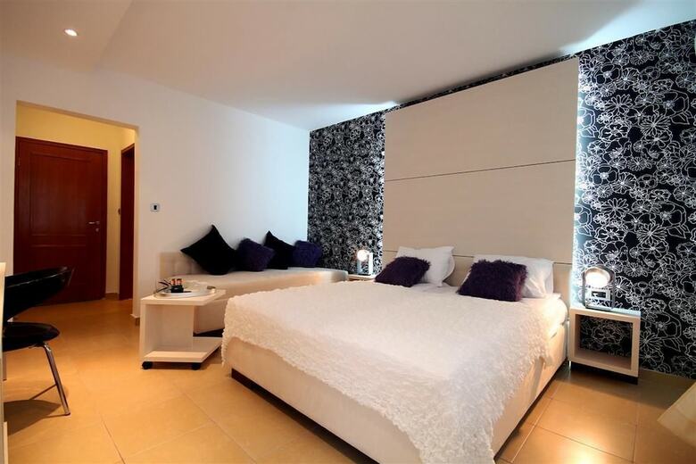 Hotel Domador Rooms And Apartments