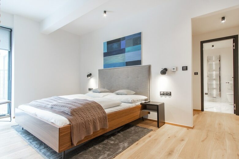 Apartamentos Modern Design Near Andel By Easybnb