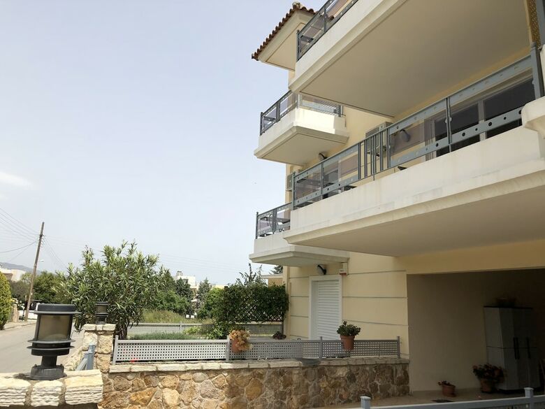 Apartamentos Athens Airport Lodge