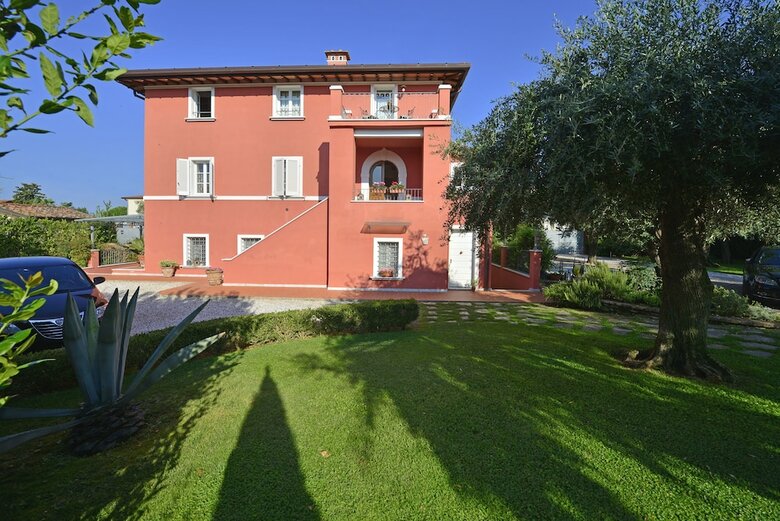 Apartamento In Versilia