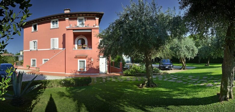 Apartamento In Versilia