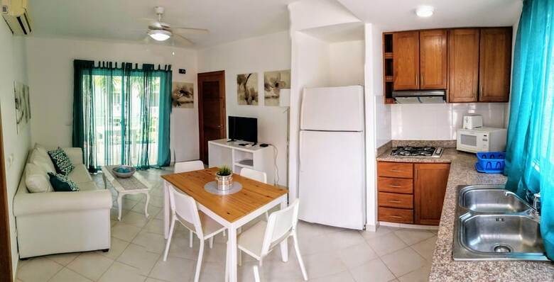 Hotel Truecost Caribbean Paradise