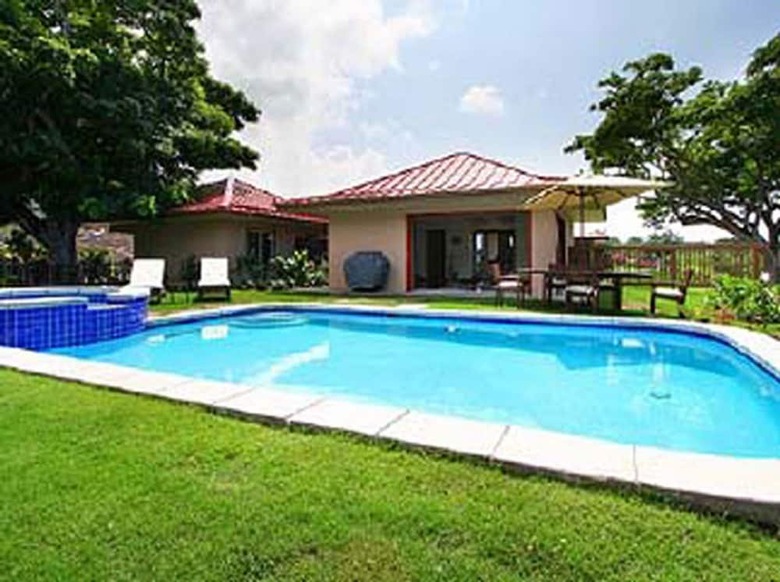 Villa Quatro - Five Bedroom House