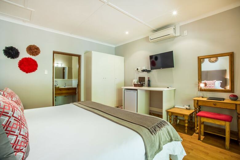 Hotel 88 Baron Van Reede Guesthouse