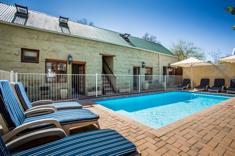 Hotel 88 Baron Van Reede Guesthouse