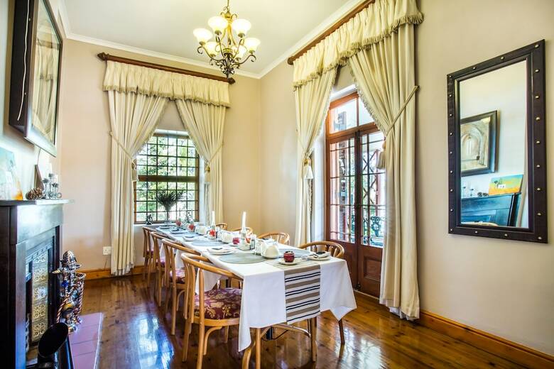 Hotel 88 Baron Van Reede Guesthouse