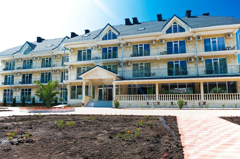 Hotel Revu