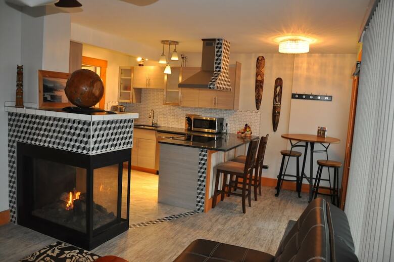 Cabana Shelter Bay Resort