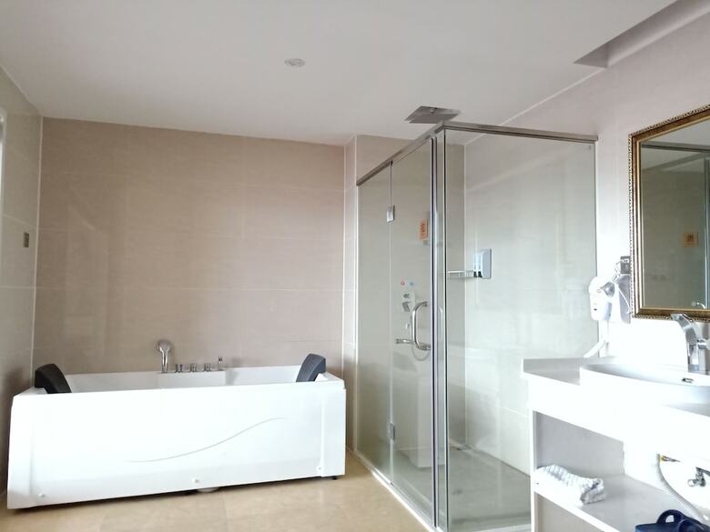 Guilin Xin Bin International Hotel