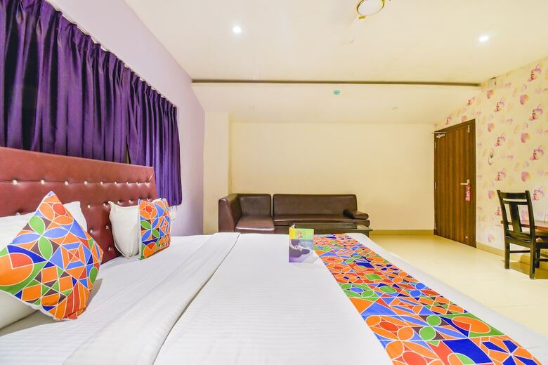 Fabhotel Pentagon