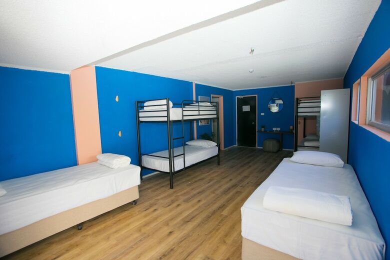 Hostal Rainbow Bay Backpackers