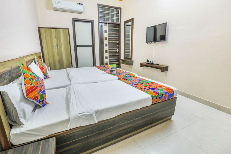 Fabhotel Himalaya Tower