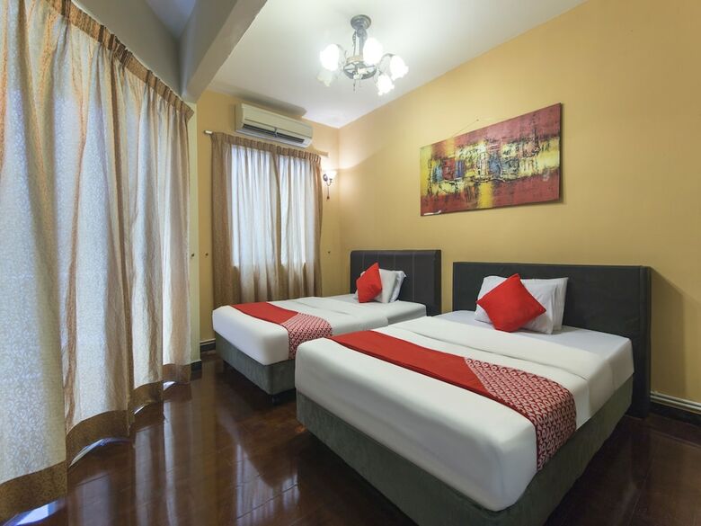 Hotel Oyo 993 88 Mario's