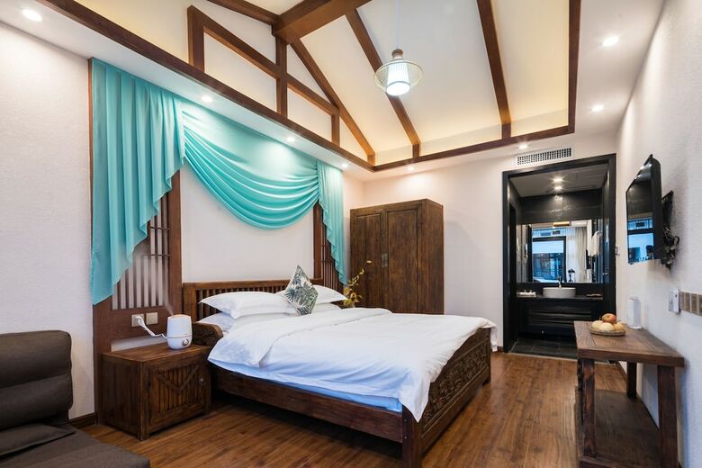 Lijiang Gemmer Hotel