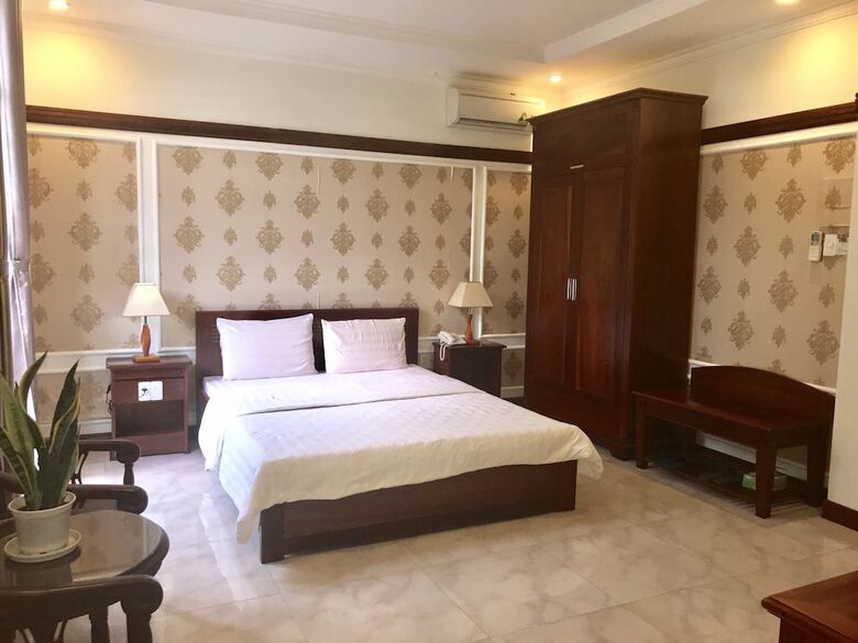 L� Na Villa Hotel