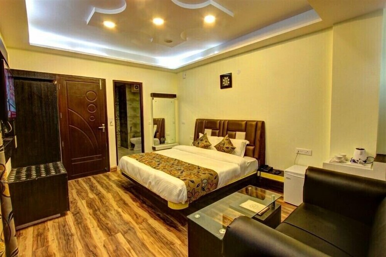 Hotel The Moniker Resort And Spa