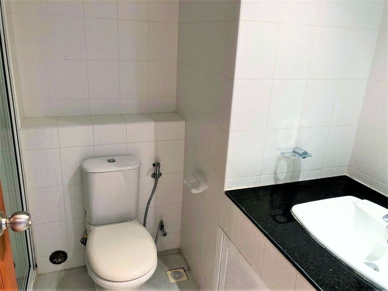 Apartamentos Metro Jomtien Condotel