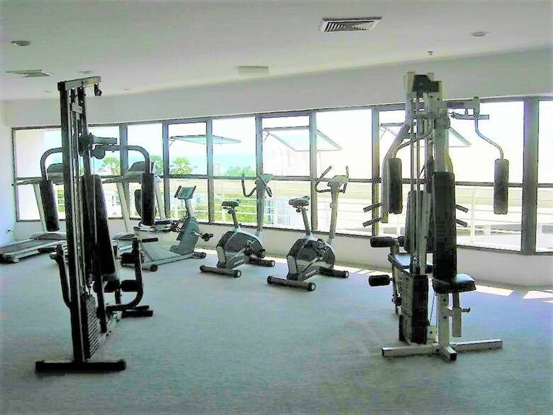 Apartamentos Metro Jomtien Condotel