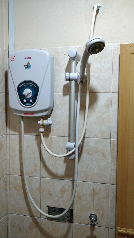 Hotel Oyo 904 Avee Budget Inn