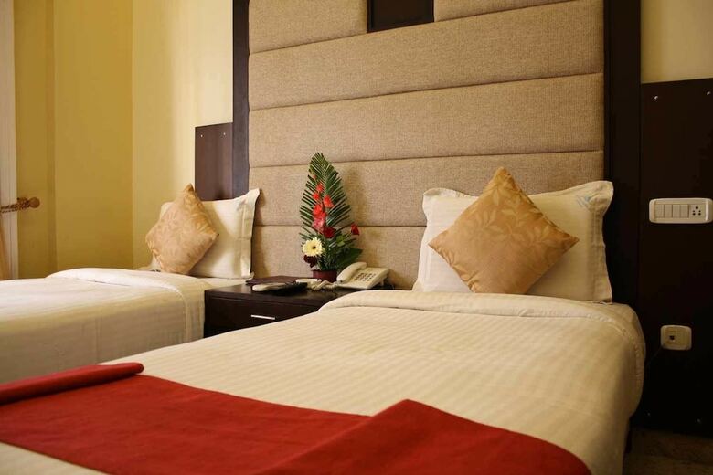 Hotel Crystal Paark Inn