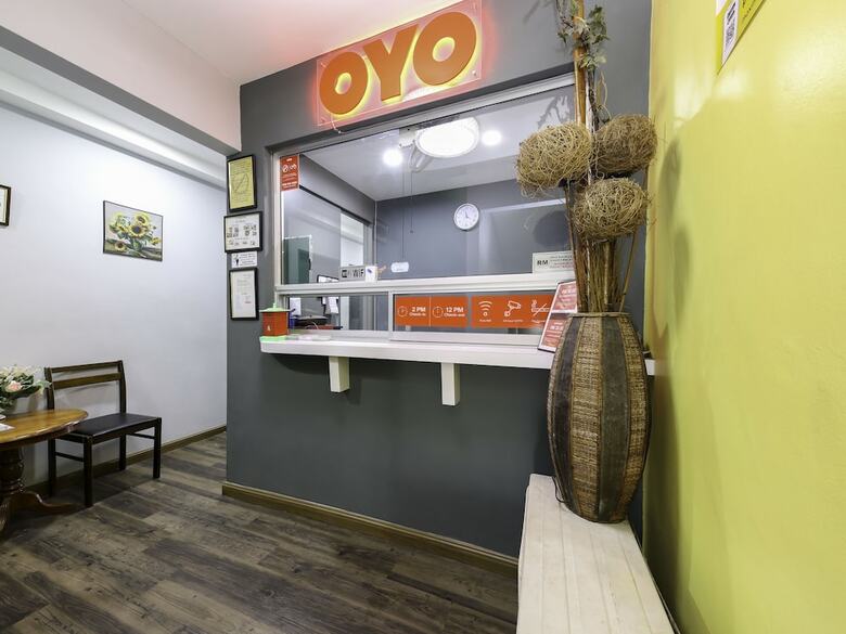 Oyo 937 Lucky Hotel