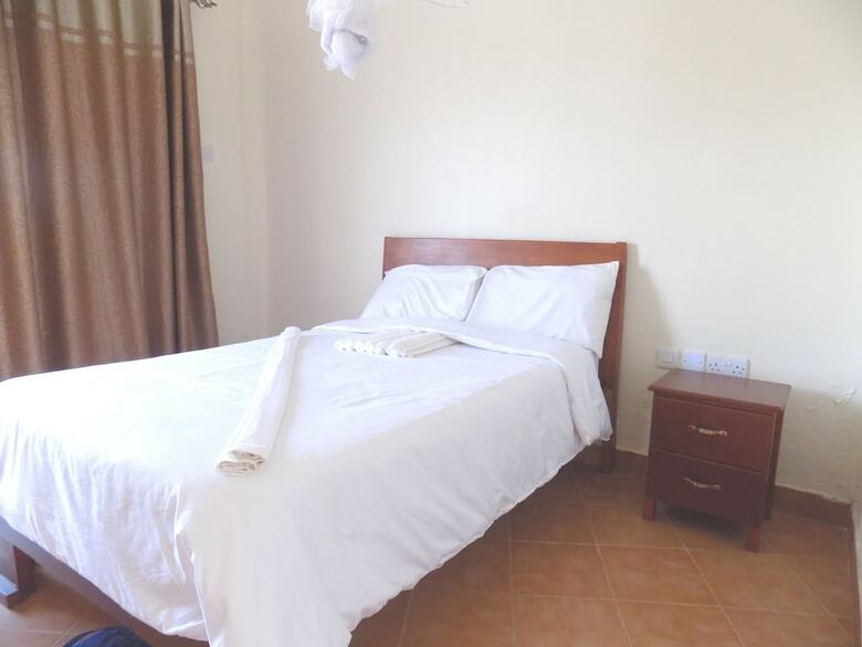 Plain Springs Hotel