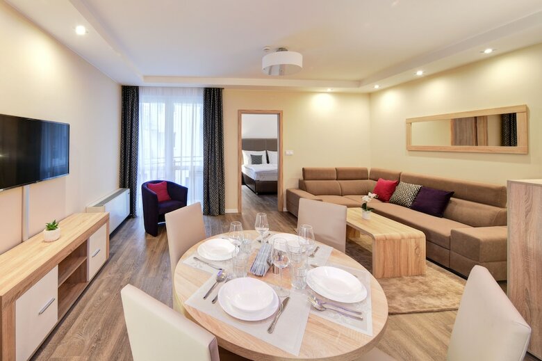 Cherry Apartments Palace Quarter